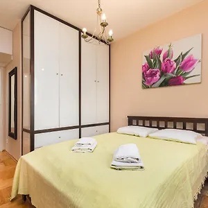 Bluszczanska 76 By Homeprime Apartament